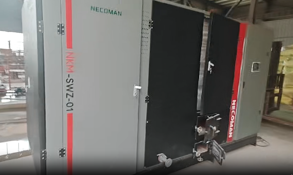 武汉某米粉厂采购一台生物质蒸汽发生器试机中